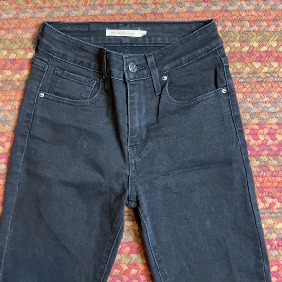 LEVIS WOMENS BLACK 721 HIGH RISE CLASSIC BASIC SKINNY JEANS - Picture 4 of 6